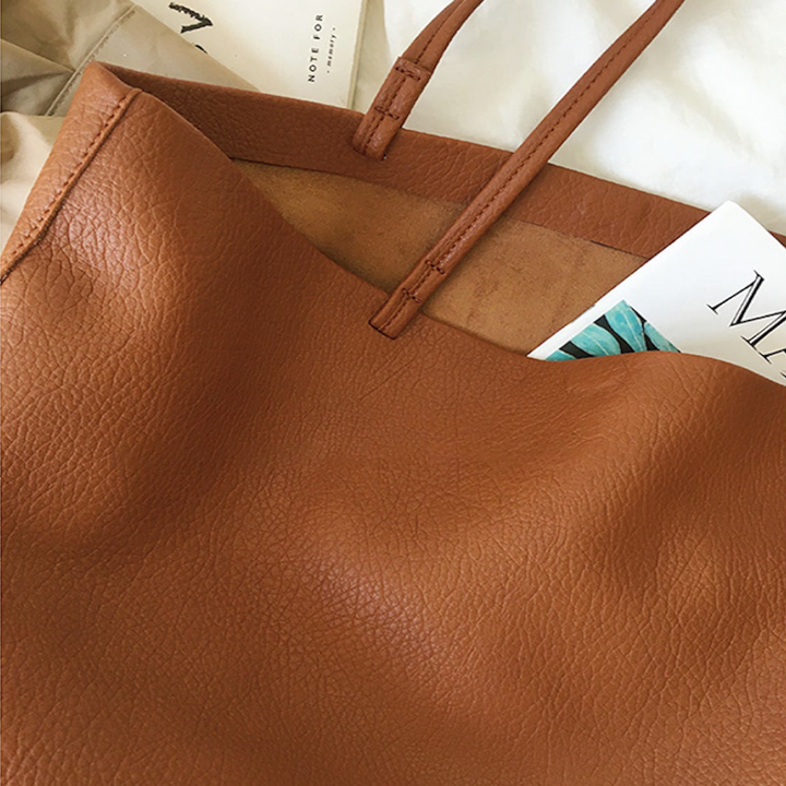 Urban Chic Carryall Tote – Work and Weekend Essential – Travel Detail – Large Size