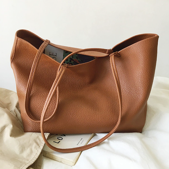Urban Chic Carryall Tote – Work and Weekend Essential – Travel Detail – Large Size