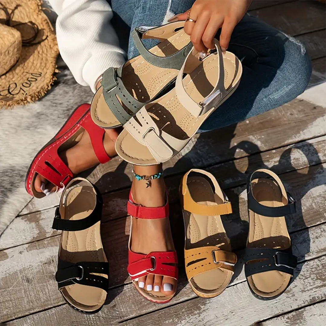Ailani | Sandals for the summer