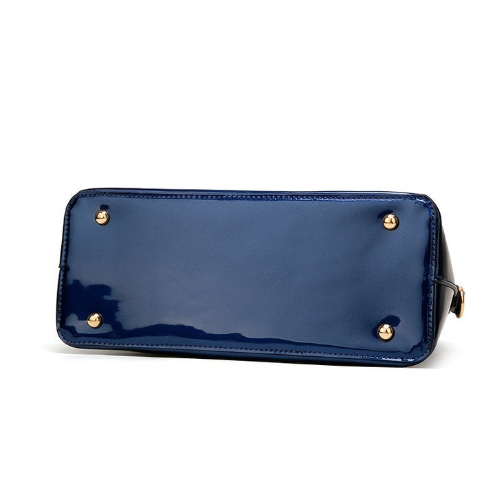 Chic Shiny Bag with Zipper – Practical and Elegant for Everyday Use!