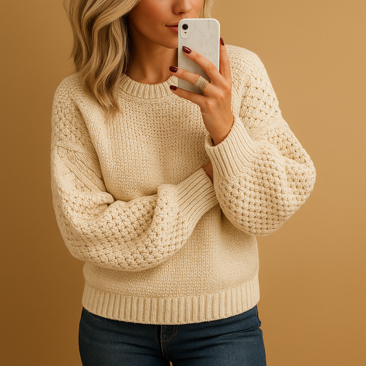 Elegant warm women’s sweater with a comfortable fit | Isabelle
