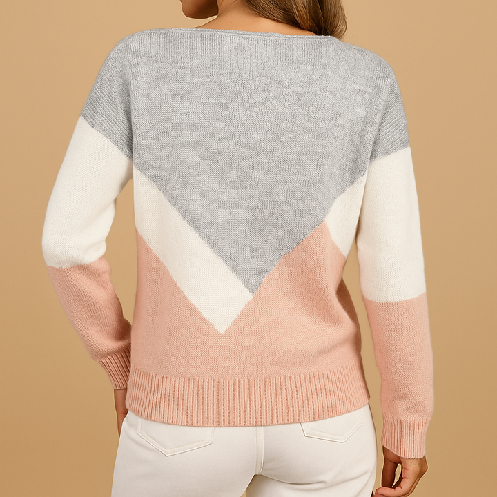 Knitted women’s sweater with relaxed fit | Yara