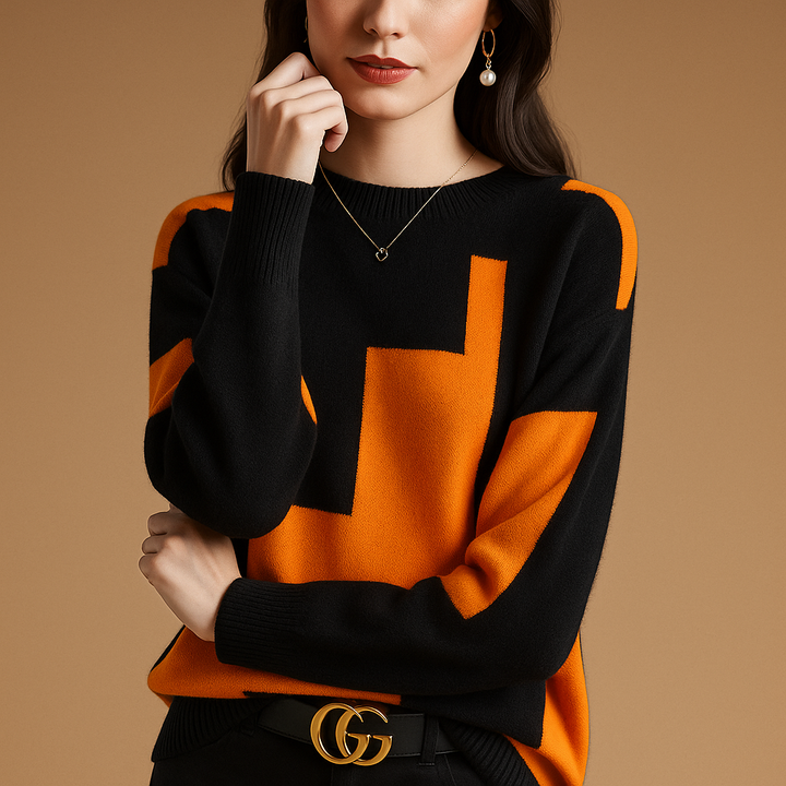 Loose-fit women’s sweater with elegant cut and minimalist design | Ylva