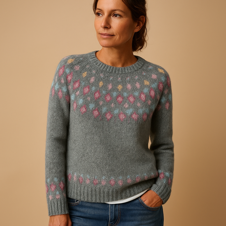 Warm wool sweater with print for women | Evelina