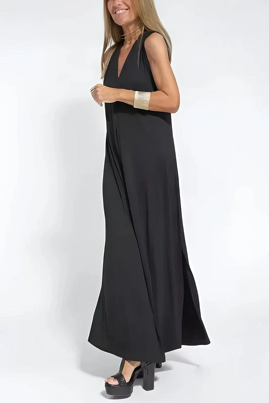 Daisy | Elegant Silhouette Maxi Dress